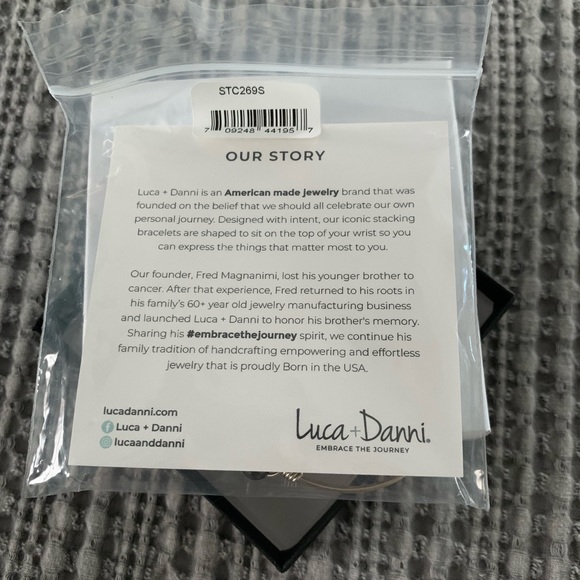 LUCA+DANNI NWT! PEARL BANGLE IN BLACK - Picture 6 of 6